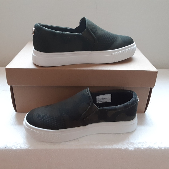 Steve Madden - Picture 4 of 4